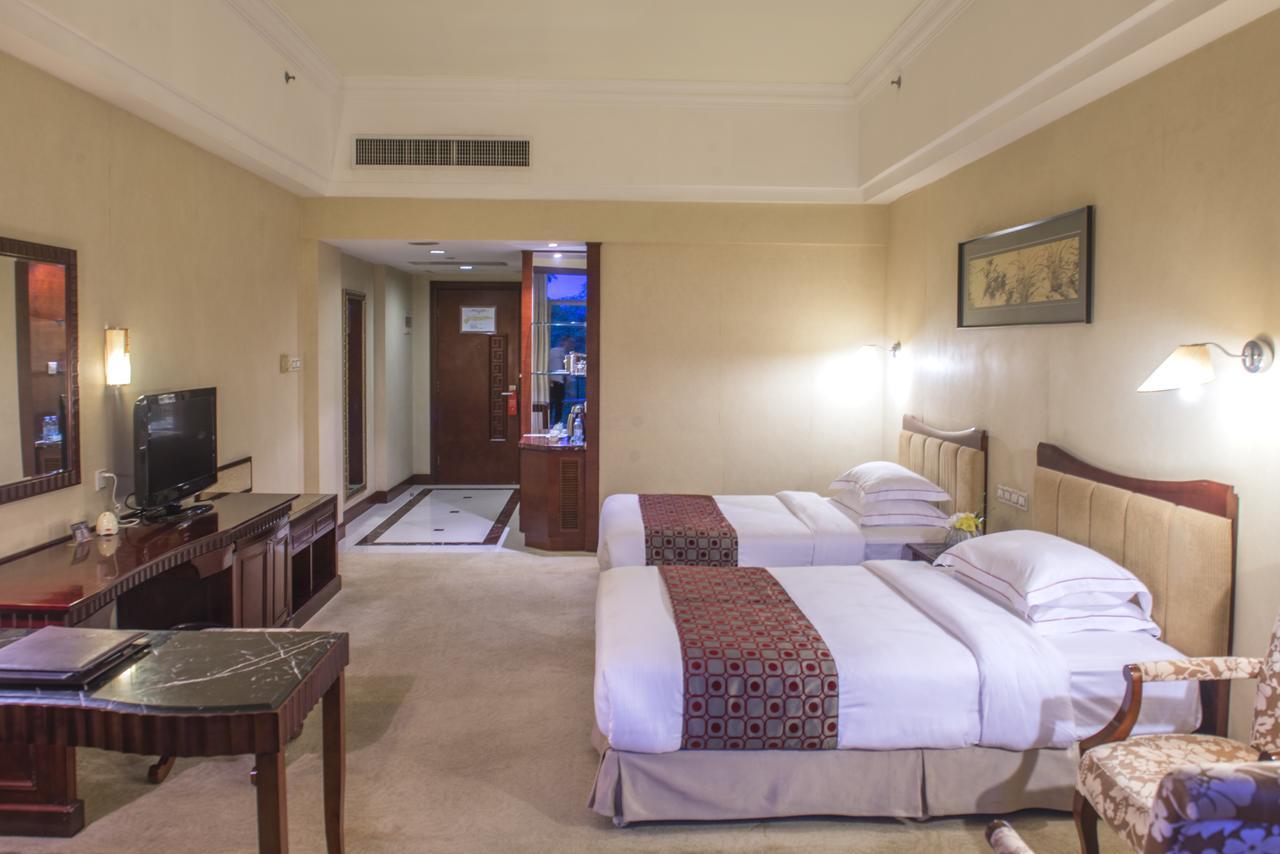 Phoenix Hotel Wuyi Jiangmen Eksteriør bilde